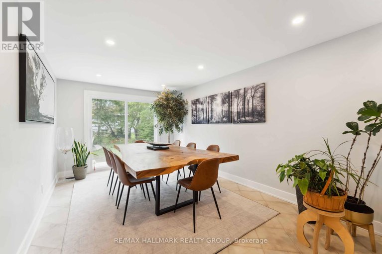 28618347/2425-ogilvie-road/beacon-hill-north/ottawa/ontario/K1J7N3_13