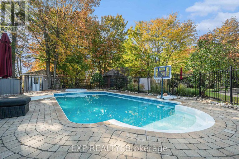 28983082/150-topaze-avenue/navan/ottawa/ontario/K4B1K1_41