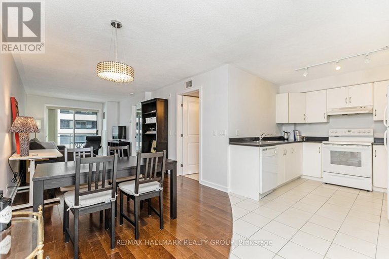 29043423/502-138-somerset-street-w/ottawa-centregolden-triangle/ottawa/ontario/K2P0A3_8