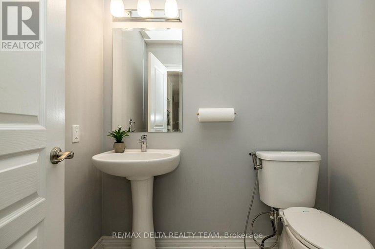 28750818/218-enclave-walk/mer-bleuebradley-estatesanderson-park/ottawa/ontario/K1W0J4_10