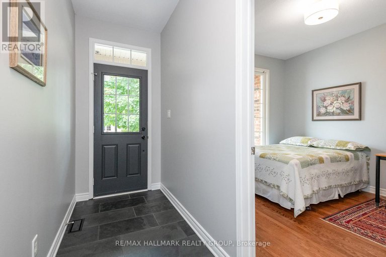 28920938/102-kelso-private/stonebridge/ottawa/ontario/K2J0L9_3