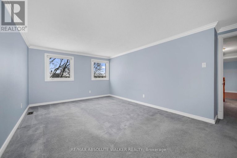 29426373/944-raftsman-lane/convent-glen/ottawa/ontario/K1C2V8_26