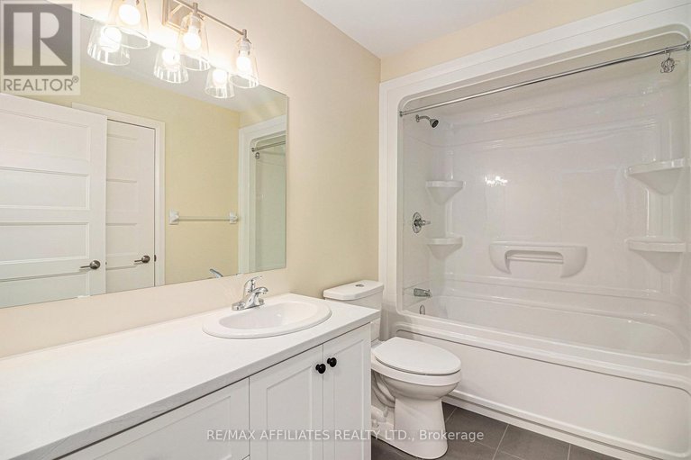 28986389/351-voyageur-place/embrun/russell/ontario/K0A1W0_12