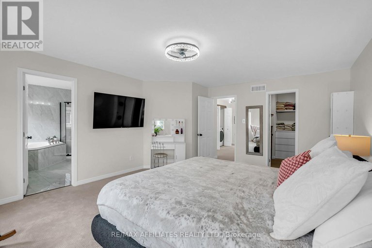 28425809/34-catterick-crescent/morgans-grantsouth-march/ottawa/ontario/K2K3M5_20