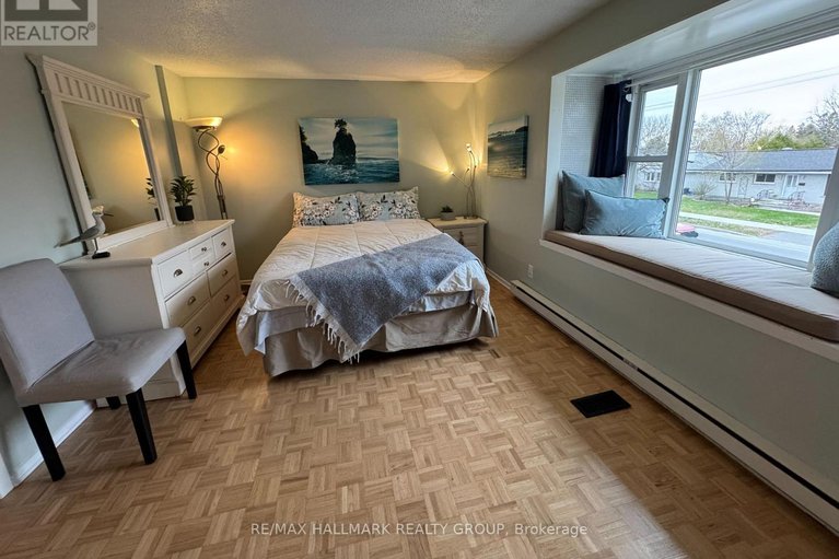 29682895/912-dynes-road-s/carleton-square/ottawa/ontario/K2C0G8_14