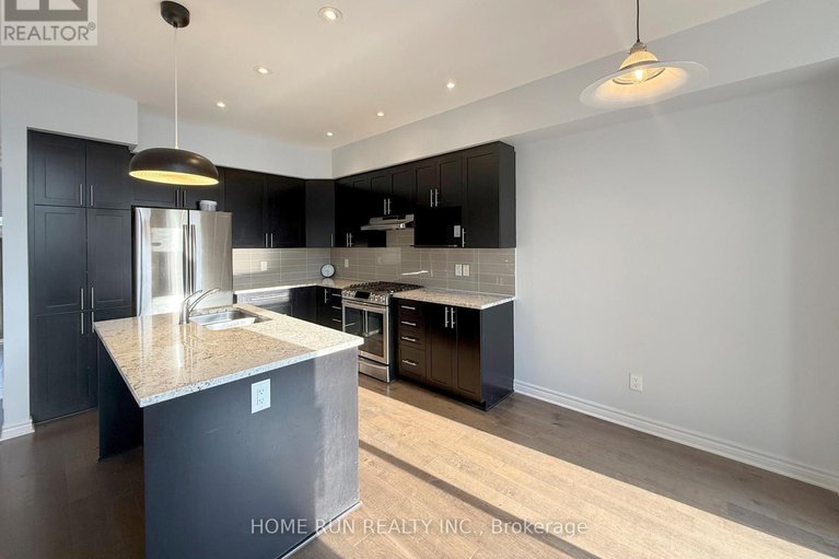 28885401/781-brian-good-avenue/riverside-southgloucester-glen/ottawa/ontario/K4M0E3_10