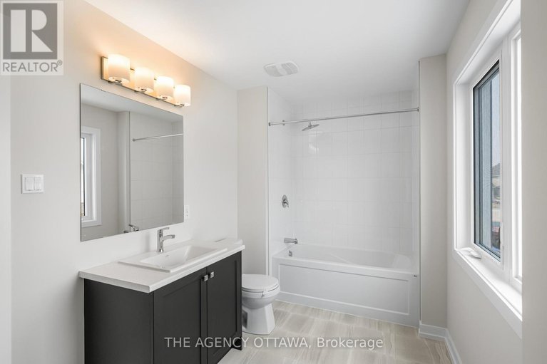 29303464/948-seagrave-lane/btwn-franktown-rd-fallowfield-rd/ottawa/ontario/K0A2Z0_19