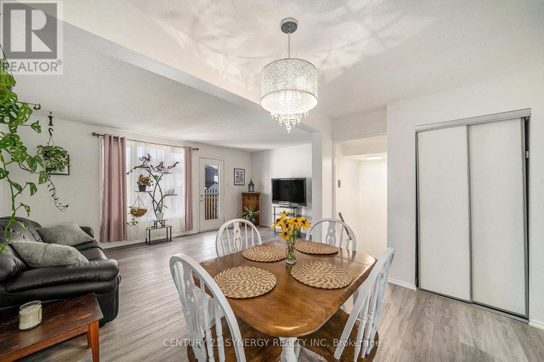 29249718/46-7-glencoe-street/arlington-woods/ottawa/ontario/K2H8S5_8