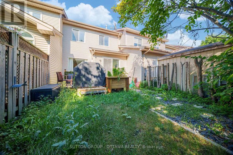 28912115/313-stoneway-drive/barrhaven-east/ottawa/ontario/K2G6E7_30