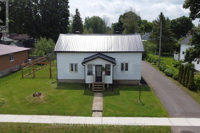 28450566/58-elm-street/ingleside/south-stormont/ontario/K0C1M0_1