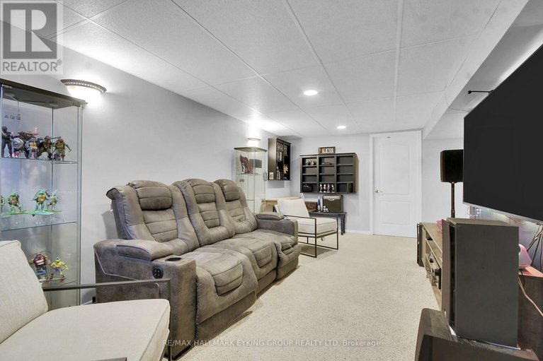 29615975/8-vickers-way/katimavik/ottawa/ontario/K2L3P9_38