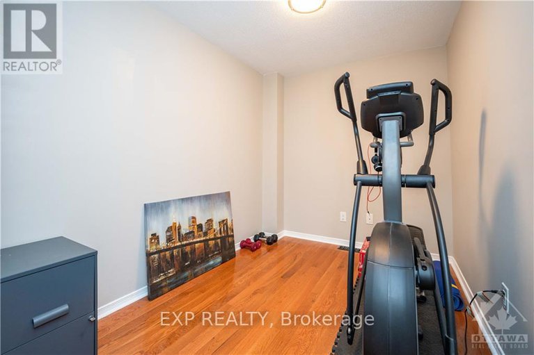 29086343/504-barholm-private/mer-bleuebradley-estatesanderson-park/ottawa/ontario/K4B1H9_20