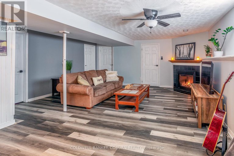 29374561/28-landrigan-street/arnprior/arnprior/ontario/K7S2S6_19