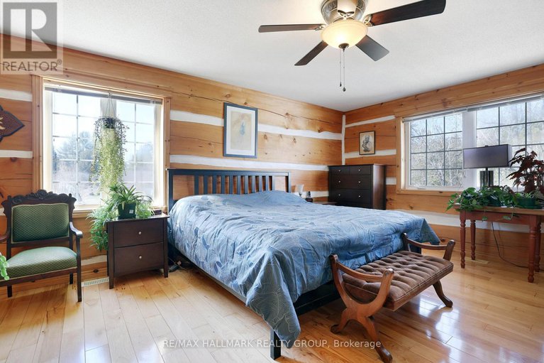 29109824/206-old-pakenham-road/fitzroy/ottawa/ontario/K0A1X0_23