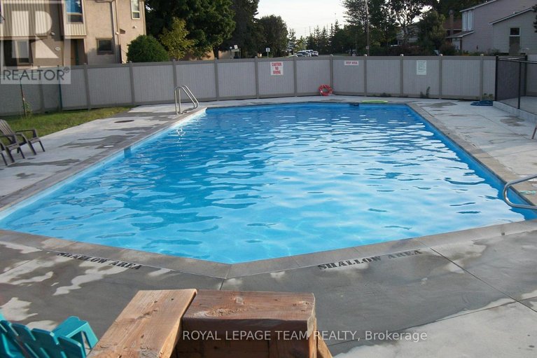 29537105/35-2027-stonehenge-crescent/pineview/ottawa/ontario/K1B4N7_28