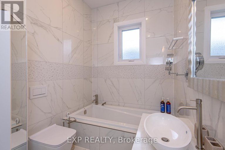 29367435/1473-rosebella-avenue-w/blossom-parkkemp-parkfindlay-creek/ottawa/ontario/K1T1E5_27