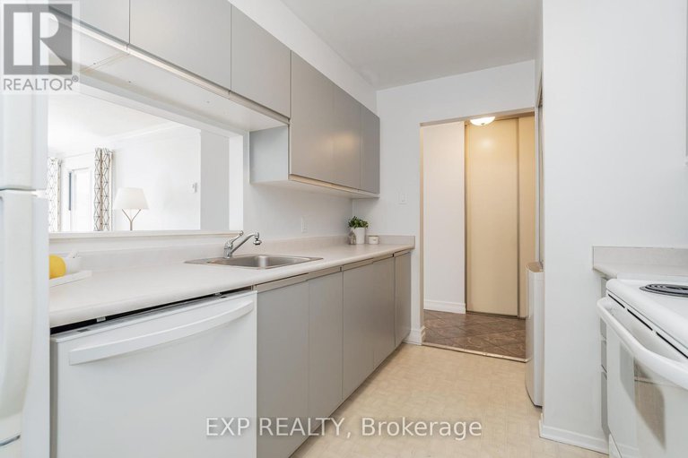 28936753/317-270-brittany-drive/viscount-alexander-park/ottawa/ontario/K1K4M3_4
