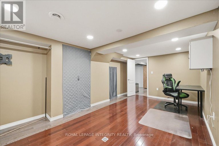 28978669/1406-bouton-dor-way/bilberry-creekqueenswood-heights/ottawa/ontario/K1E3L3_35