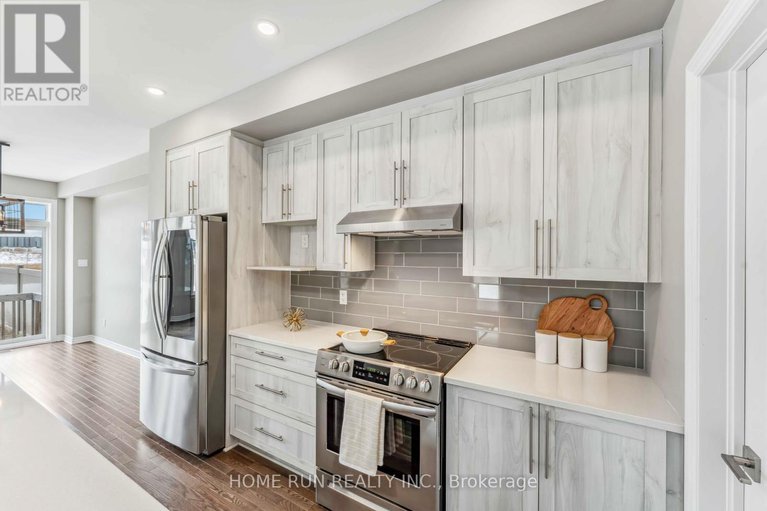 28411740/551-sonmarg-crescent/half-moon-bay/ottawa/ontario/K2J7A5_4