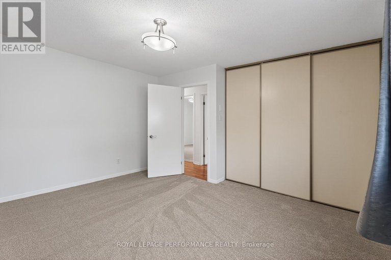 29153691/1032-lawrence-street/town-of-rockland/clarence-rockland/ontario/K4K1N1_18