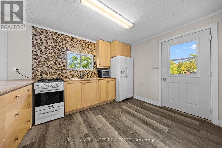 28914600/326-black-bass-bay-road/drummond-n-elmsley-drummond-twp/drummondnorth-elmsley/ontario/K7C3C8_31