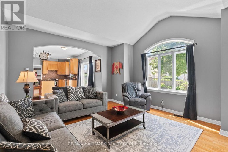 28826305/37-wilderness-way/stittsville-north/ottawa/ontario/K2S2E2_14