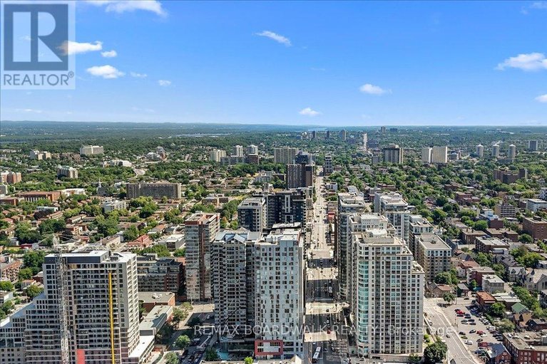 29646330/2107-242-rideau-street/sandy-hill/ottawa/ontario/K1N0B7_38