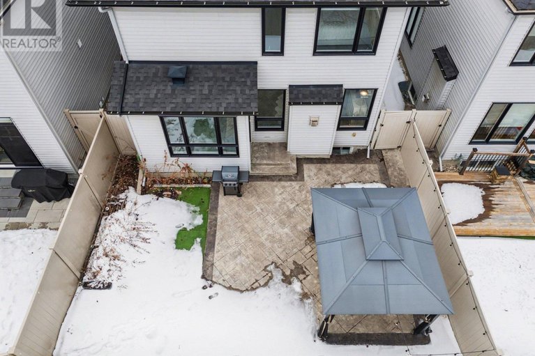 29525862/266-shinleaf-crescent/mer-bleuebradley-estatesanderson-park/ottawa/ontario/K1W0J2_24