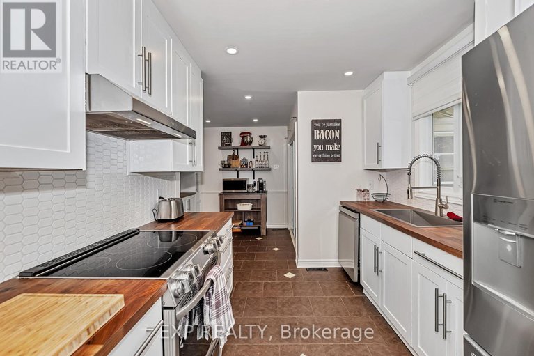 28602725/936-blythdale-road/mckellar-heightsglabar-park/ottawa/ontario/K2A3N6_12