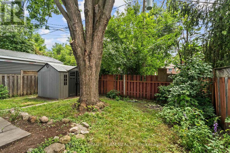 28651441/334-queen-mary-street/overbrookcastle-heights/ottawa/ontario/K1K1W9_37