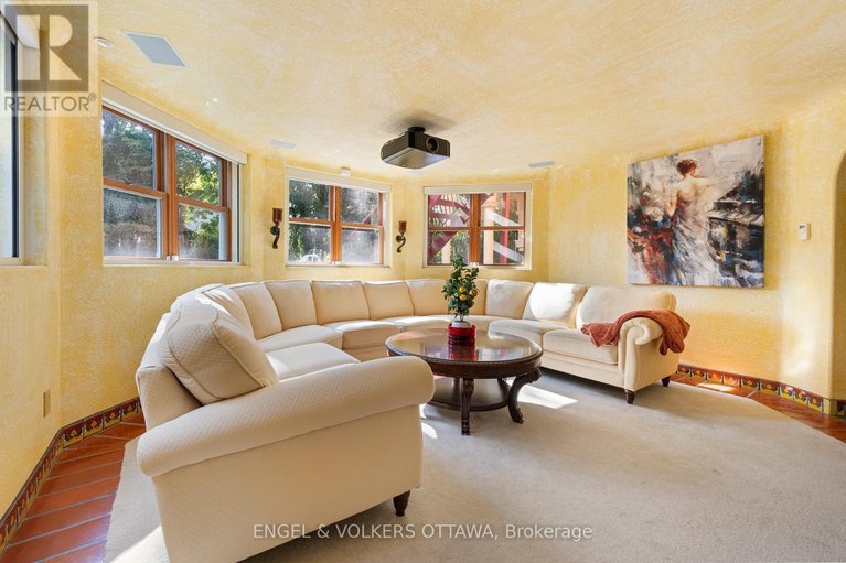 28324617/6-cypress-gardens/stittsville-south/ottawa/ontario/K2S1W5_38