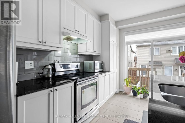 28653089/716-summergaze-street/emerald-meadowstrailwest/ottawa/ontario/K2M0L4_15