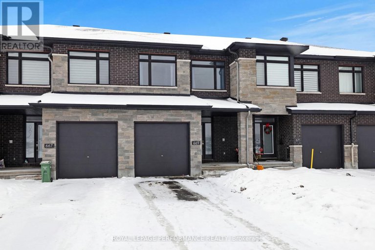 29228458/669-cordelette-circle-e/mer-bleuebradley-estatesanderson-park/ottawa/ontario/K1W0P2_2