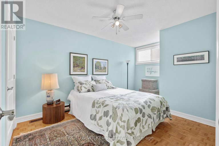 28953210/4-74-somerset-street-w/ottawa-centregolden-triangle/ottawa/ontario/K2P0H5_22