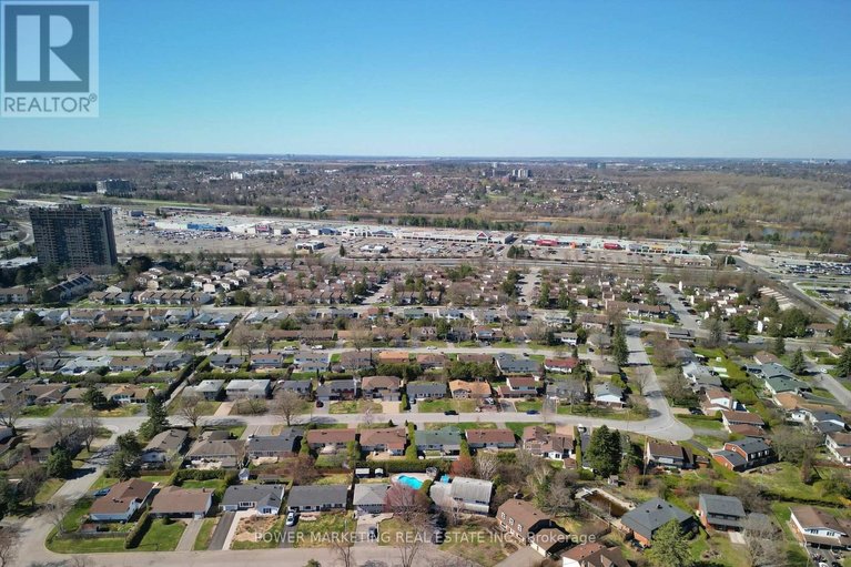 29667359/3269-clearwater-crescent/south-keys/ottawa/ontario/K1V7S3_48