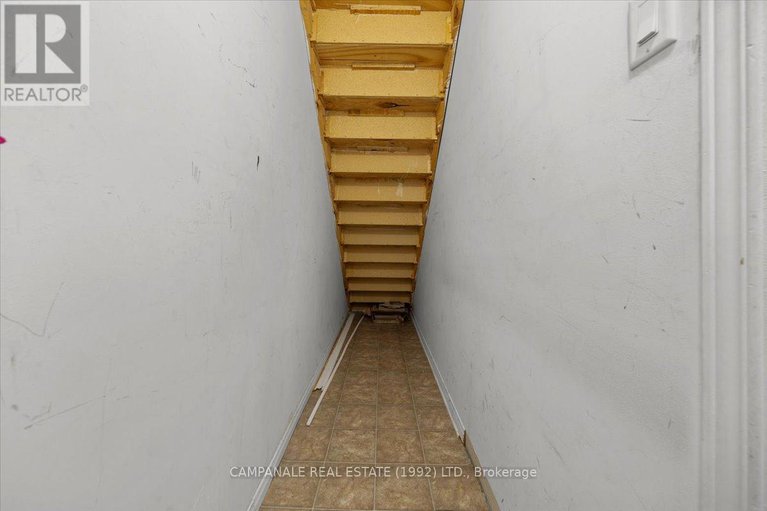 29341280/831-longfields-drive/longfields/ottawa/ontario/K2J5N2_17