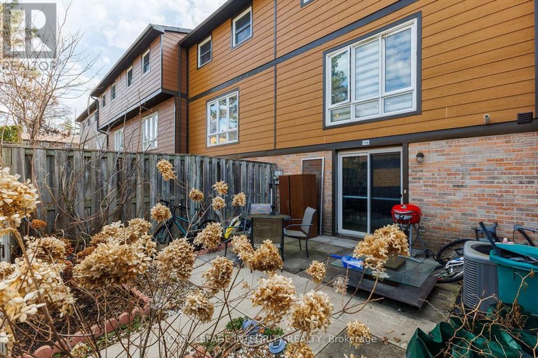 29651249/42-1758-trappist-lane/convent-glen-south/ottawa/ontario/K1C1X8_29