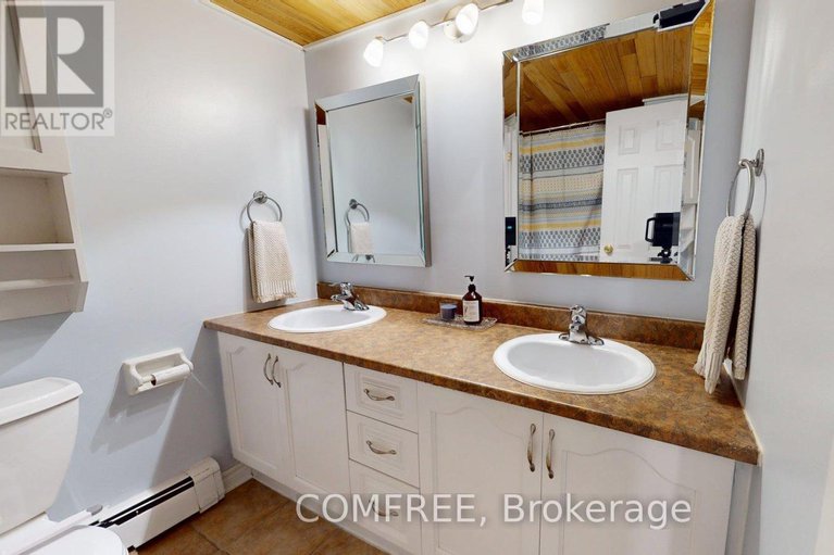 28884513/100-23-blue-moon-private/manor-park/ottawa/ontario/K1K4K5_17