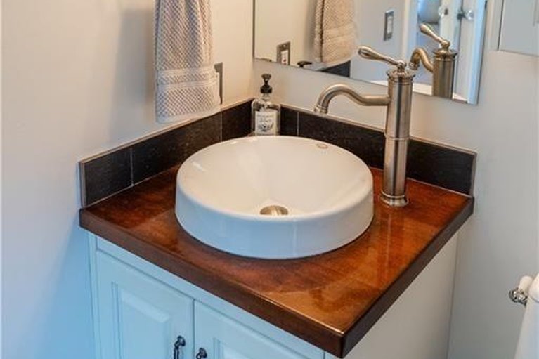 29664114/18537-stonehouse-point-road/south-glengarry-charlottenburgh-twp/south-glengarry/ontario/K6H5R5_23