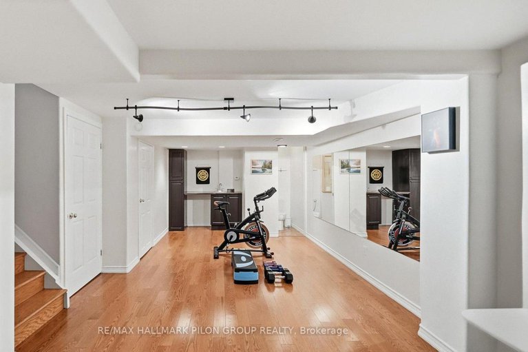 29358696/1853-brousseau-crescent/chateauneuf/ottawa/ontario/K1C2Y5_16