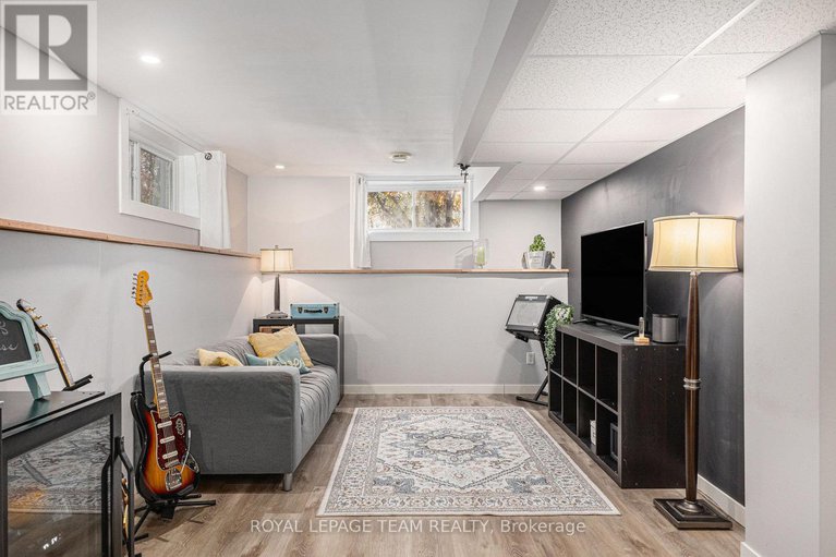 29008204/140-creek-drive/fitzroy/ottawa/ontario/K0A1X0_30