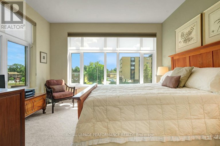 28772682/unit-8-773-richmond-road/woodroffe/ottawa/ontario/K2A0G7_22