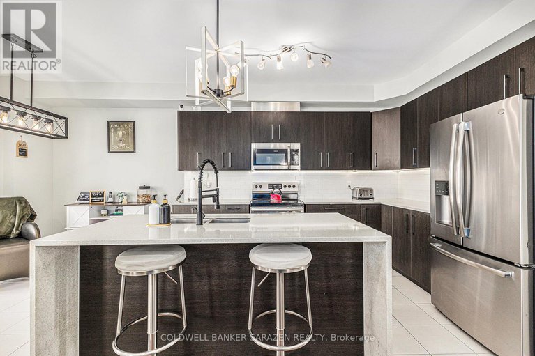 28578169/2067-caltra-crescent/half-moon-bay/ottawa/ontario/K2J6V5_10
