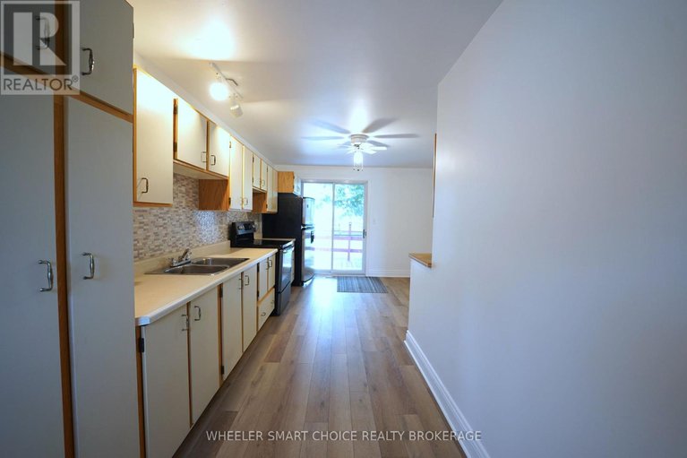 29131494/7-adam-dixon-avenue/long-sault/south-stormont/ontario/K0C1P0_10