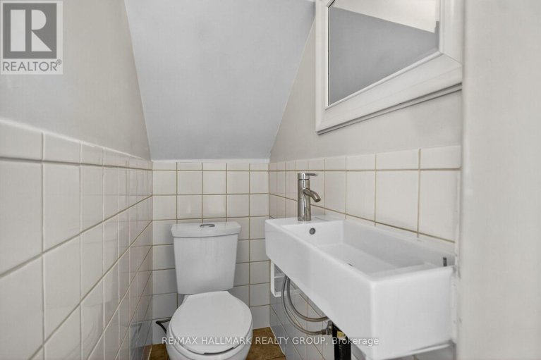 28983025/45-carleton-street/almonte/mississippi-mills/ontario/K0A1A0_20