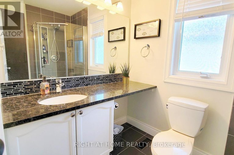 28858841/542-aberfoyle-circle/morgans-grantsouth-march/ottawa/ontario/K2K3R2_16