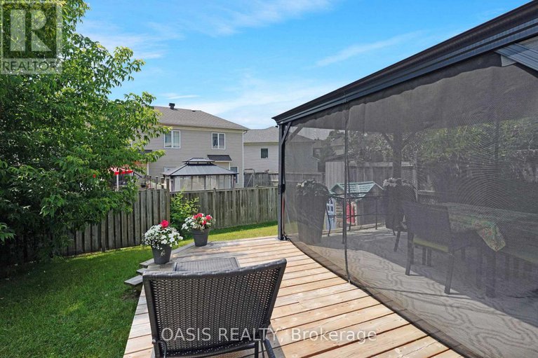 28620330/26-stoneleigh-street/strandherd/ottawa/ontario/K2G7A2_26