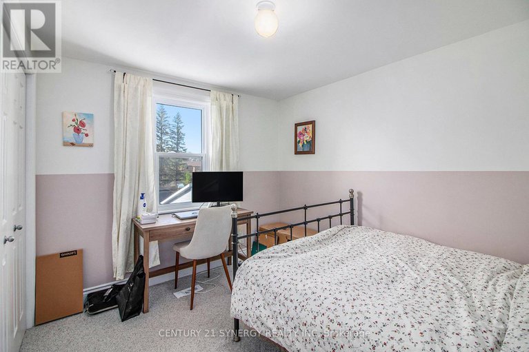 28332843/453-pleasant-park-road/alta-vistafaircrest-heights/ottawa/ontario/K1H5M9_19