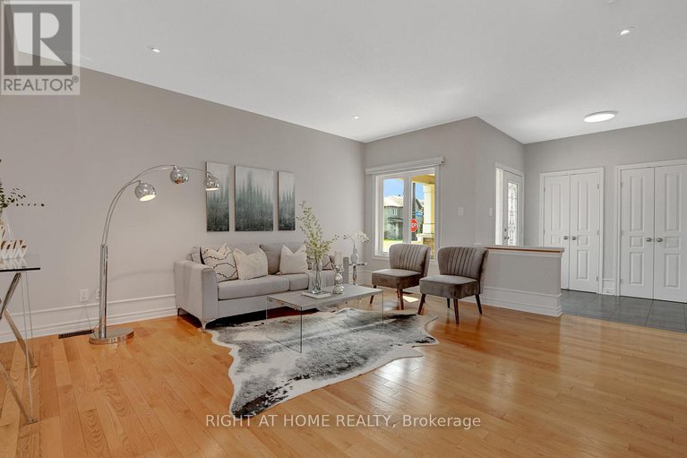 29151226/510-summerhill-street/riverside-southgloucester-glen/ottawa/ontario/K4M0B4_14