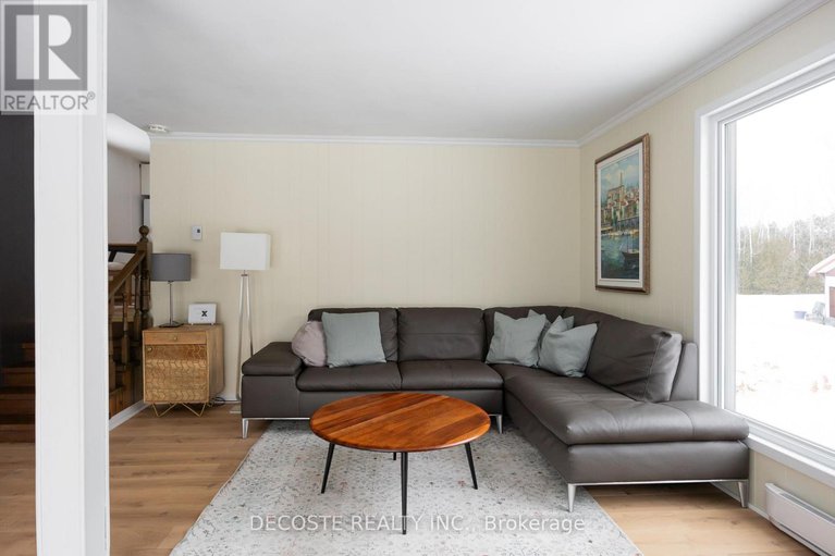 29381988/21950-concession-10-road/south-glengarry-lancaster-twp/south-glengarry/ontario/K0B1H0_19